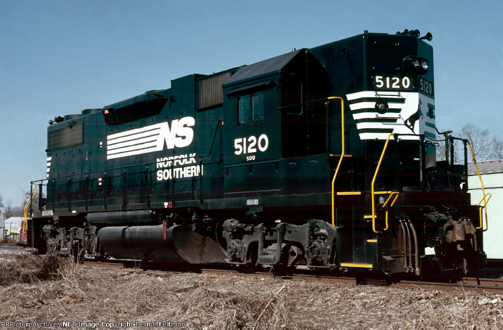 Norfolk Southern GP382 5120